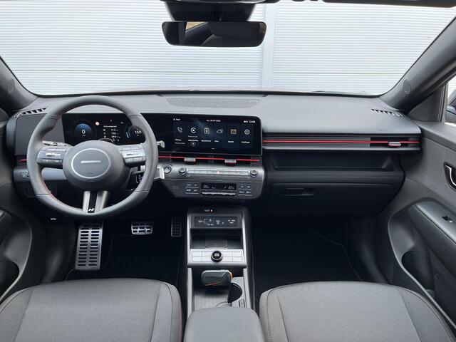 Hyundai Kona Electric N Line Business 64.8 kWh / Apple Carplay/Android Auto / voorstoelen verwarmd / navigatiesysteem full map / N Line exterieur