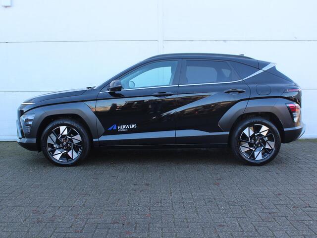 Hyundai Kona 1.6 GDI HEV Premium / Stoelverwarming & Verkoeling / Navigatie + Apple Carplay/Android Auto / Cruise Control Adaptief / Bose / Lederen Bekleding / Trekhaak