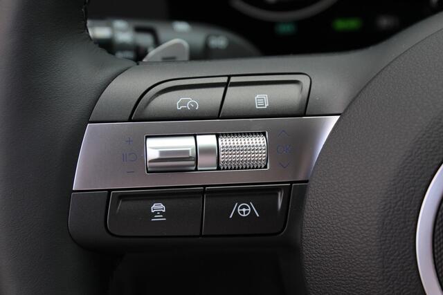 Hyundai Kona 1.6 GDI HEV Premium / Stoelverwarming & Verkoeling / Navigatie + Apple Carplay/Android Auto / Cruise Control Adaptief / Bose / Lederen Bekleding / Trekhaak