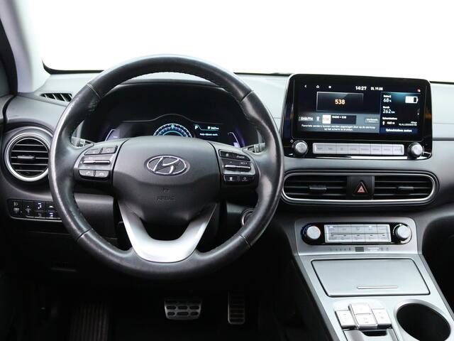 Hyundai Kona EV Premium 64 kWh | Airco | Navigatie | Stoel Verwarming |