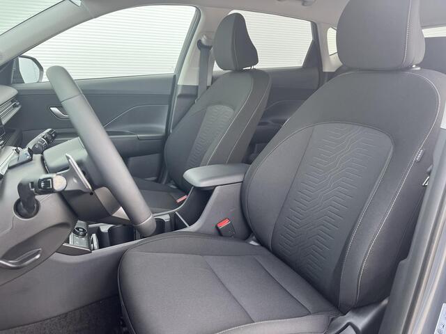 Hyundai Kona 1.6 GDI HEV Comfort Smart voorstoelen verwarmd/ Apple Carplay/Android Auto/ navigatiesysteem/ kleur parelmoer - Ecotronic Gray Pearl/
