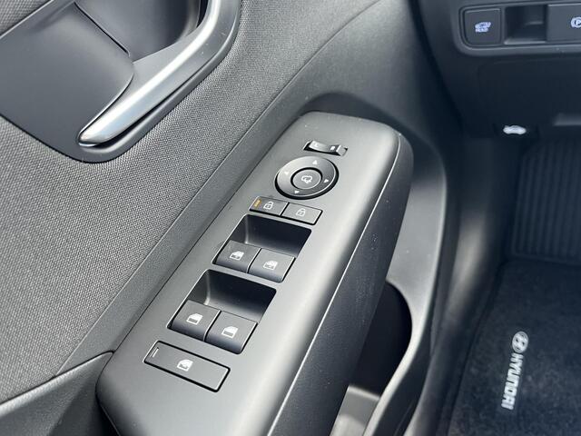 Hyundai Kona 1.6 GDI HEV Comfort Smart voorstoelen verwarmd/ Apple Carplay/Android Auto/ navigatiesysteem/ kleur parelmoer - Ecotronic Gray Pearl/