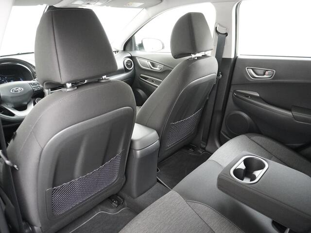 Hyundai Kona EV Comfort 64kWh Warmtepomp Navi Ecc Camera Adaptieve Cruise Control Pdc DAB Apple Carplay Android Auto Led Premium Krell® Audio Keyless Resterende garantie op de hoogspanning accu 4 jaar of tot 160.000km