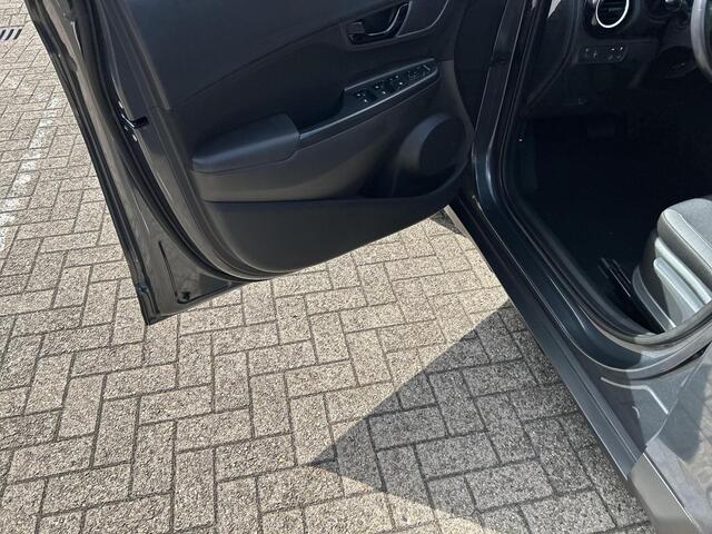Hyundai Kona 1.6 GDI HEV Comfort Smart | Navigatie| Sportvelgen| Trekhaak| Apple-Carplay|