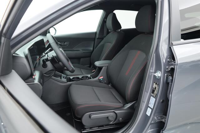 Hyundai Kona Electric N Line 65.4 kWh | Navi | Adapt. Cruise | Stoel- Stuurverw | Keyless | Camera | Elek. Achterklep