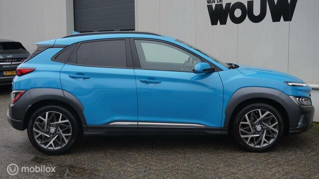 Hyundai Kona 1.6 HYBRID Schuif-Kanteldak | Elektr. Stoelverstelling | Leder | HUD | Navigatie 10.25 inch