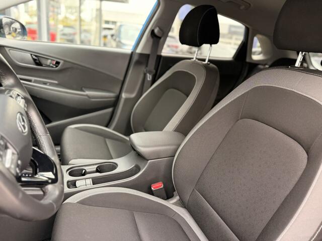 Hyundai Kona 1.6 GDI HEV Fashion | HUD |Camera | Trekhaak