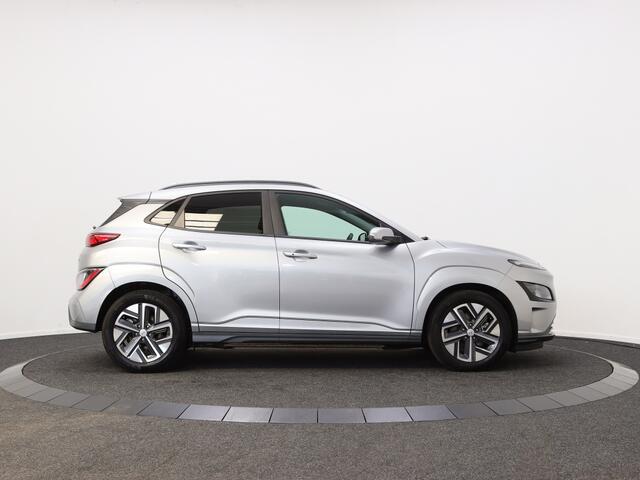 Hyundai Kona EV Fashion 64 kWh | Navigatie | Achteruitrijcamera |