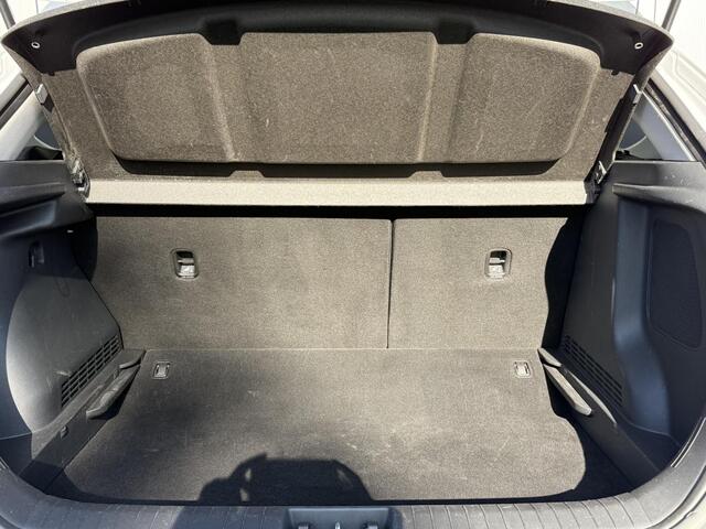 Hyundai Kona EV Premium 64 kWh / 3 fase / 1e eig / Dealer onderhouden / Lederen bekleding / Fietsdrager montagebeugel /