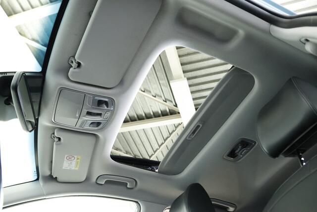 Hyundai Kona EV Premium 64 kWh / Opendak / LED / Leder / HUD