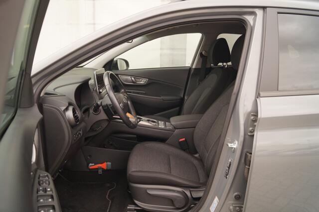 Hyundai Kona EV Fashion 39kWh -NAVI-ECC-CAM-DAB-HUD-