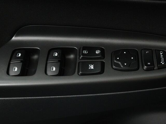 Hyundai Kona 1.6 GDI HEV Fashion | Automaat | Apple Carplay / Android Auto (Navigatie) | Trekhaak | Adaptieve Cruise Control | Head up display | 16.7