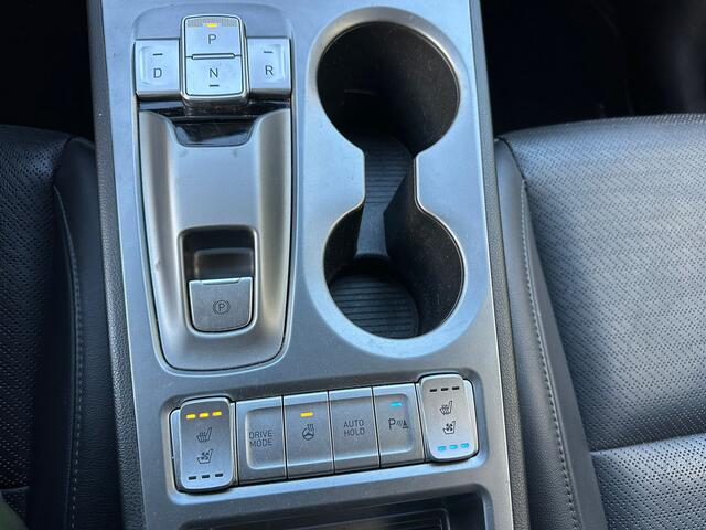 Hyundai Kona EV Premium 64 kWh 3 fase | Leder | Two Tone Black | Climate | occasion