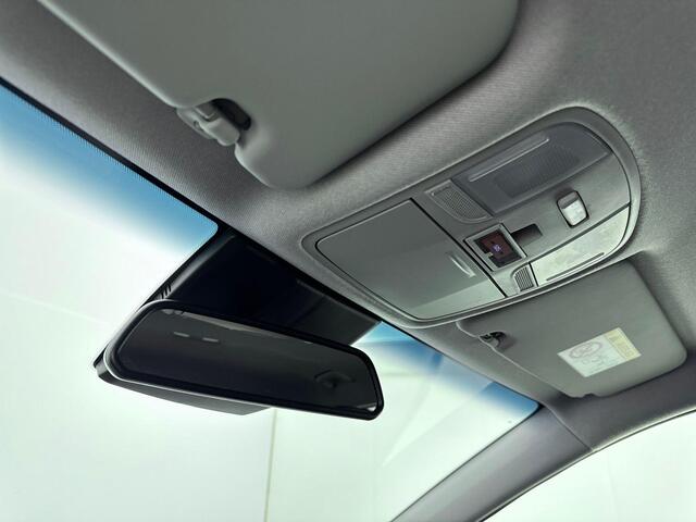 Hyundai Kona EV Fashion 64 kWh | Dodehoek detectie | Parkeersensoren achter en Camera | Warmtepomp | Soh 96,6% |