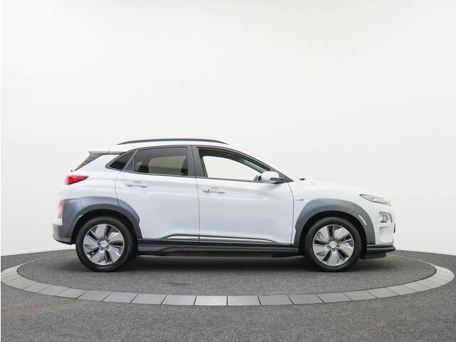 Hyundai Kona EV Premium 64 kWh