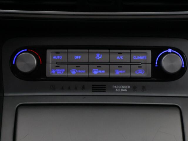 Hyundai Kona EV Fashion Design 64 kWh Two-Tone 400 km actieradius | ACCU 100% | Navigatie | Schuif-/Kanteldak | Leder |