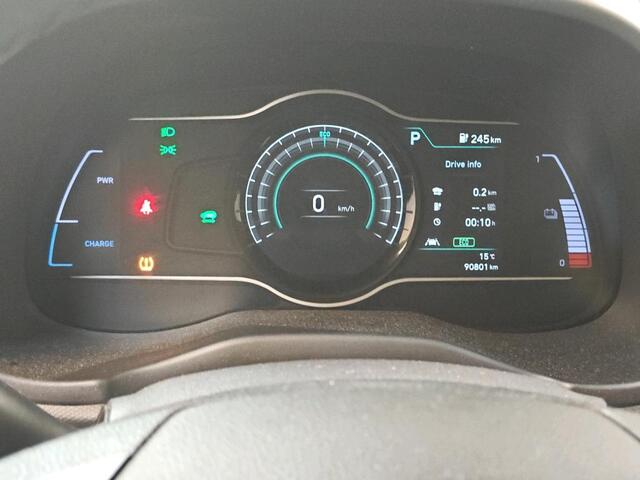 Hyundai Kona EV Fashion 64 kWh | Trekhaak | Navi | Carplay |