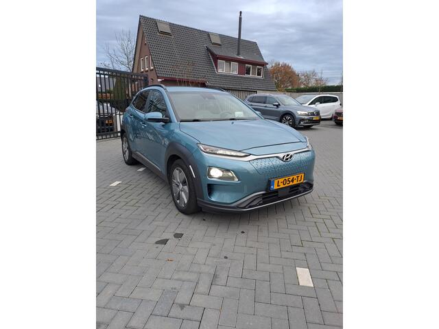 Hyundai Kona EV Premium 64 kWh