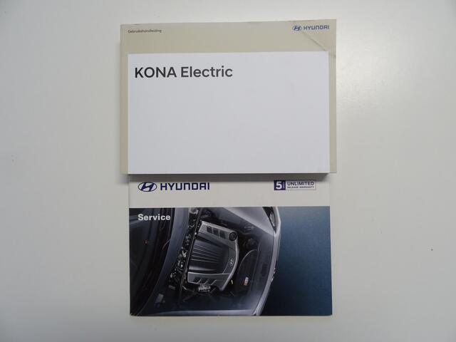 Hyundai Kona EV Premium 64 kWh * CARPLAY * WARMTEPOMP !!