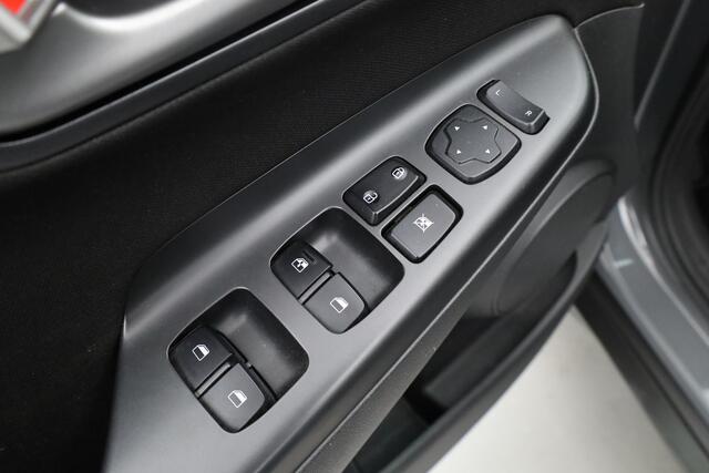 Hyundai Kona 1.0 T-GDI Comfort | Cruise Contr. | Camera | Trekhaak | CarPlay | All seasons | Clima