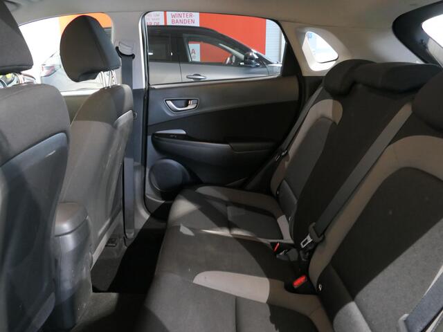 Hyundai Kona 1.0T Essence *Achteruitrijcamera!* - Clima, Apple carplay & Android auto, sensor achter