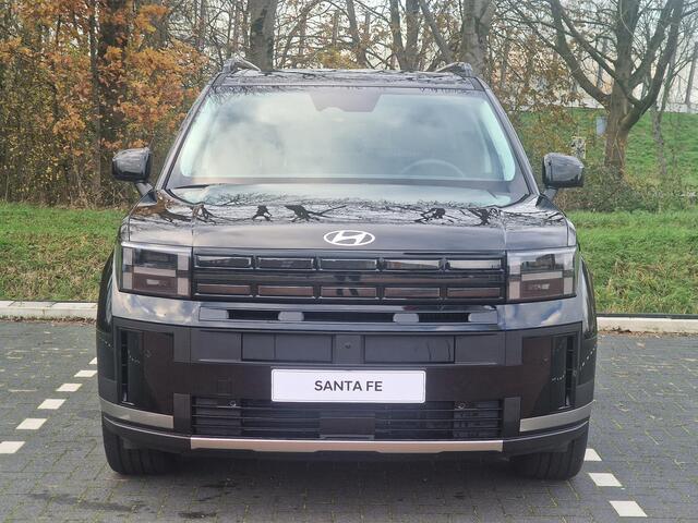 Hyundai SANTA FE 1.6 T-GDI HEV Premium Sky 7p. | ¤3000 KORTING | GLAZEN SCHUIF/-KANTELDAK | DIGITALE BINNESPIEGEL | HEAD-UP DISPLAY |