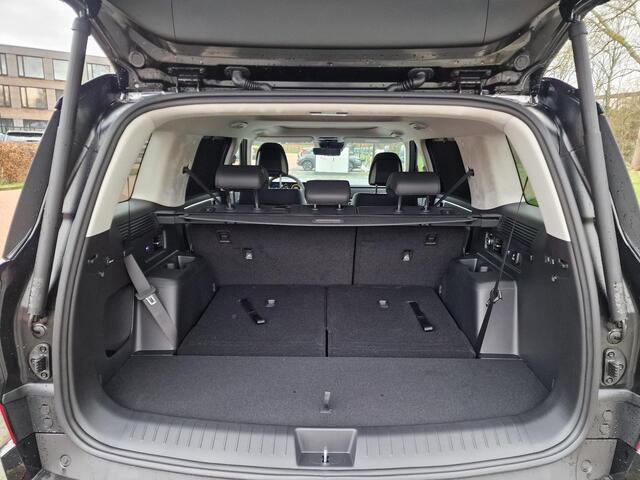 Hyundai SANTA FE 1.6 T-GDI HEV Premium Sky 7p. | ¤3000 KORTING | GLAZEN SCHUIF/-KANTELDAK | DIGITALE BINNESPIEGEL | HEAD-UP DISPLAY |