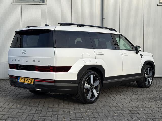 Hyundai SANTA FE 1.6 T-GDI PHEV Premium Plus 4WD 7p. / Stoelkoeling / Stuur- & Stoelverwarming / BOSE Audio / Zwart Leder / NL Auto /