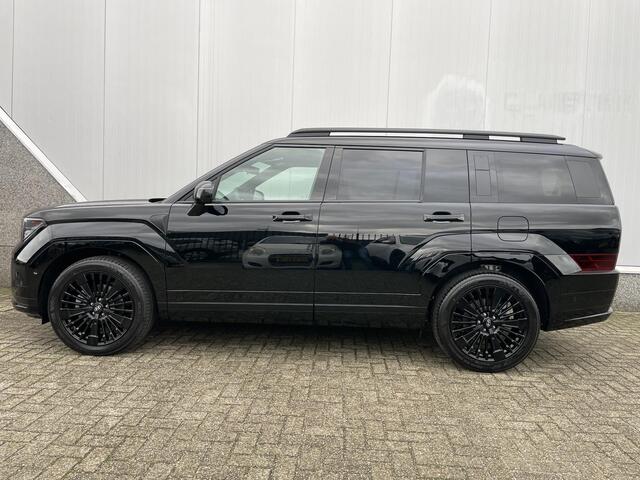 Hyundai SANTA FE 1.6 T-GDI PHEV Black Line 4WD 7p. / uit voorraad LEVERBAAR / Stoelverkoeling / Nappaleder / BOSE / 360 Camera / Stoelverwarming Voor + Achter / Stuurverwarming /