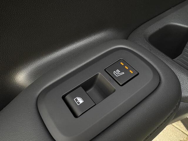 Hyundai SANTA FE 1.6 T-GDI PHEV Black Line 4WD 7p. / Apple Carplay/Android Auto / Stoel verkoeling/verwarming / Lederen bekleding / Airco /