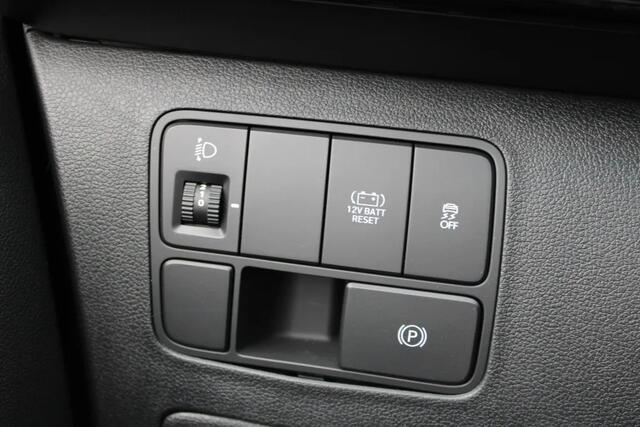 Hyundai Staria 1.6 T-GDI HEV HYBRIDE | AUTOMAAT | meerdere voertuigen beschikbaar!