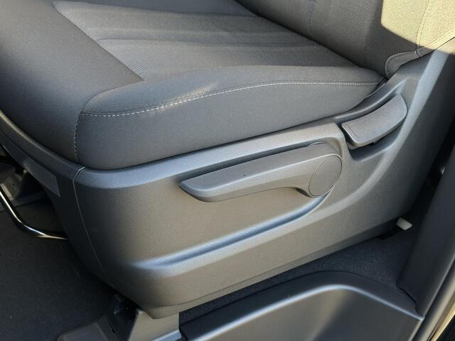 Hyundai Staria 1.6 T-GDI HEV / 30% Korting / Navigatie / Climate Control / Zijwind Assistent / DAB Radio / Achteruitrijcamera /