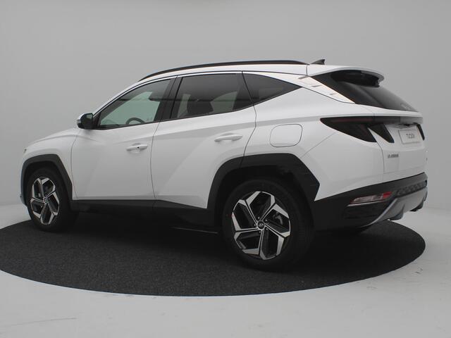 Hyundai TUCSON 1.6 T-GDI PHEV Comfort Smart 4WD / 1350KG Trekgewicht / Navigatie + Apple Carplay/Android Auto / Climate Control / Keyless Entry & Start / 19" LMV / Automatische Achterklep / Bluelink /