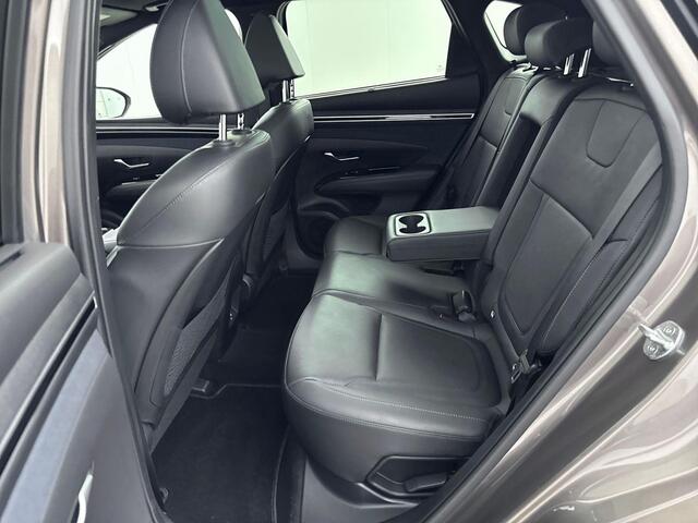 Hyundai TUCSON 1.6 T-GDI PHEV Premium Sky 4WD Lederen bekleding | Stoel en stuurverwarming | Stoelkoeling | 360 graden camera | Panoramisch schuif-/kanteldak