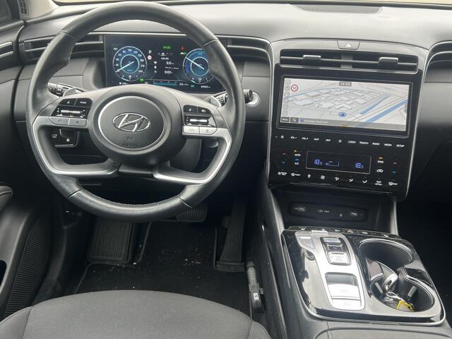 Hyundai TUCSON 1.6 T-GDI PHEV 265 pk Comfort Smart 4WD Navigatie Trekhaak LMV ACC DAB Camera Keyless Getint Glas Stoel + Stuur Verwarming NL Auto Plug In Hybride