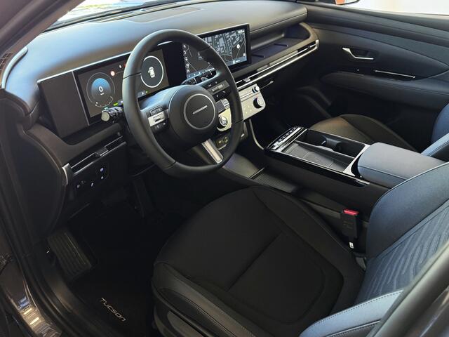 Hyundai TUCSON NIEUWE AUTO 1.6 T-GDI PHEV 252PK PANORAMA CAMERA CARPLAY STOELVERW. V+A PLUG IN HYBRIDE - 5 JAAR GARANTIE