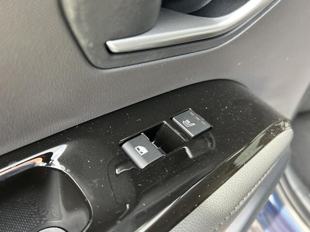 Hyundai TUCSON 1.6 T-GDI HEV Premium / Leder / 360 Camera / Stoel- & Stuurverwarming / Stoelverkoeling / Navigatie / Adaptive Cruise Control / Climate Control / Snel Leverbaar! /