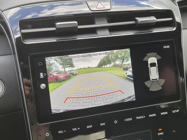 Hyundai TUCSON 1.6 T-GDI PHEV Comfort Smart 4WD Automaat / Apple Carplay Android auto / trekgewicht van 1.350 kg / Stuur-, en Stoelverwarming / elektrisch achterklep / Keyless Start/Entry / Achteruitrijcamera / Krell Audio Systeem /