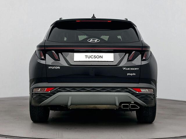 Hyundai TUCSON 1.6 T-GDI PHEV LUXE COMFORT 4WD | OUTLET DEAL!!! | SCHUIFKANTELDAK | ALL SEASONS | CLIMA | CRUISE | CAMERA | NAVI | 19'' LM VELGEN | AFNEEMBARE TREKHAAK | PLUG-IN | AUTOMAAT | FABRIEKSGARANTIE GELDIG T/M 2-2027! |