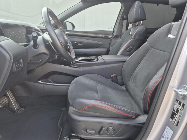 Hyundai TUCSON 1.6 T-GDI PHEV N Line Sky 4WD / Apple Carplay Android Auto / Stuur-, Stoel en Achterbankverwarming / Glazen schuif- en kanteldak / Trekgewicht 1350 kg / Rondomzicht camera / Adaptief CC / Krell Audio Systeem /