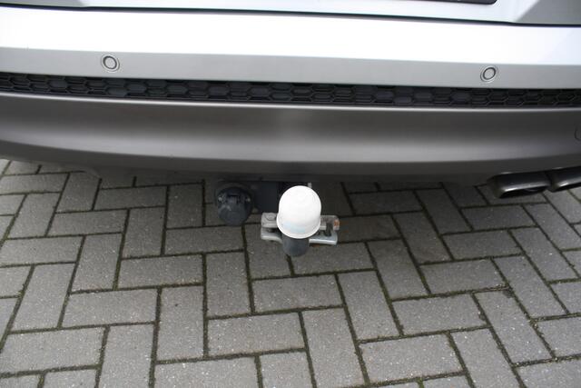 Hyundai TUCSON 1.6 T-GDi 177PK Premium - LEDER - NAVIGATIE - CAMERA - TREKHAAK - PDC