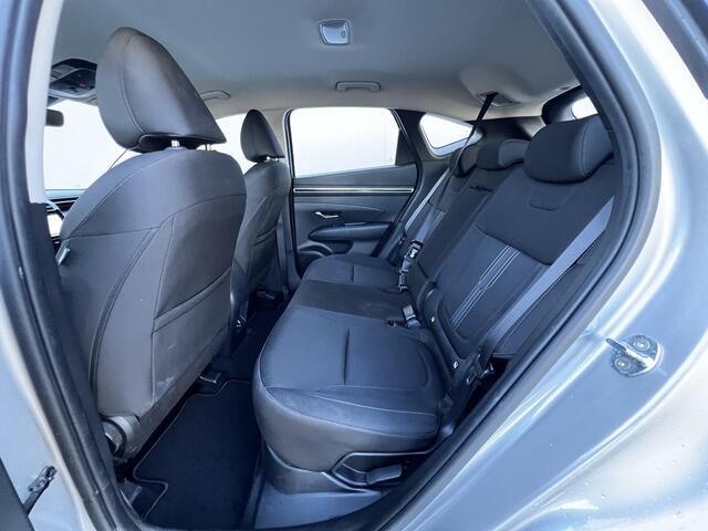 Hyundai TUCSON 1.6 T-GDI HEV i-Motion Automaat / Fabrieksgarantie tot 02-2028 **/ Dealer onderhouden / 1.650kg trekgewicht / Navigatie / Achteruitrijcamera / Apple Carplay Android / 17" LM wielen /