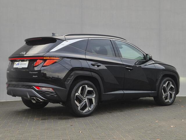 Hyundai TUCSON 1.6 T-GDI PHEV Plug-in Comfort Smart 4WD Automaat / Accu SOH 100% / Fabrieksgarantie tot 10-2026 / Dealer onderhouden / Trekgewicht 1350 kg / EAER bereik 62 km bereik stad 74 km / Apple Carplay Android Auto / Adaptief CC /