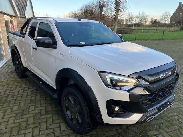 Isuzu D-MAX 1.9 Ext. Cab V-Cross