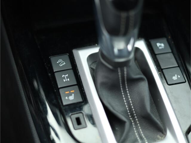 Isuzu D-MAX 1.9 Double Cab V-Cross 5 Persoons Grijs kenteken | Automaat | Trekhaak | Fabrieksgarantie | 3500 kg