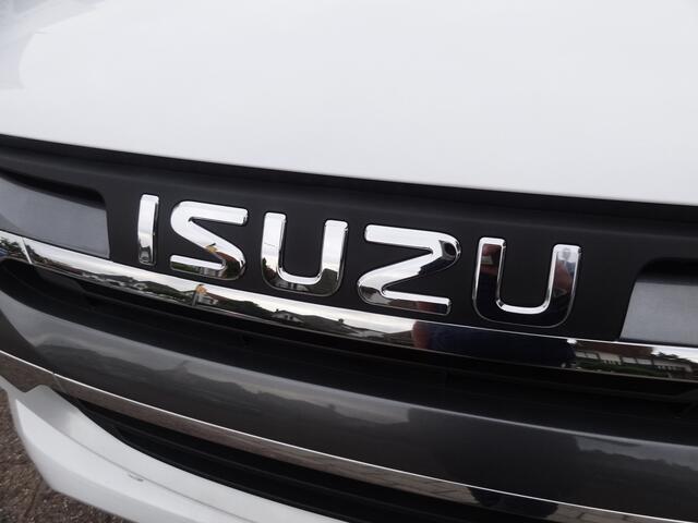 Isuzu D-MAX 1.9 Double Cab verlengd 5-persoons V-Cross Automaat BPM-vrij / 20 december 2024 / meest luxe uitvoering / trekhaak / lederen bekleding / Apple carplay / Android Auto / groot scherm / camera