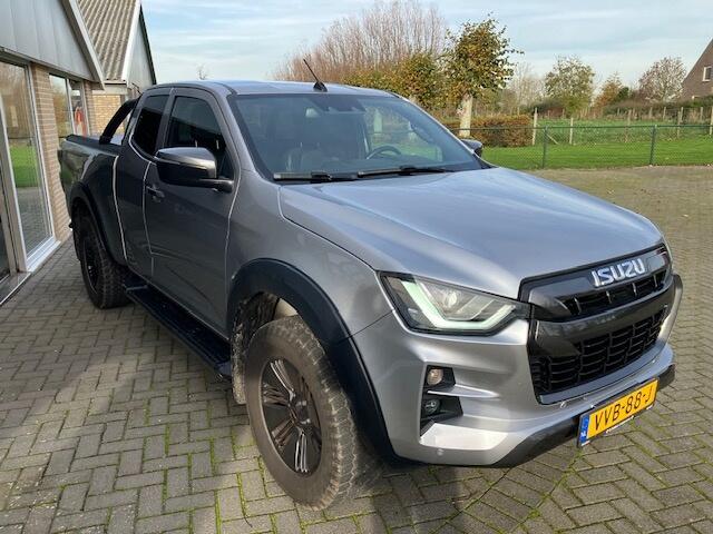 Isuzu D-MAX 1.9 Ext. Cab V-Cross