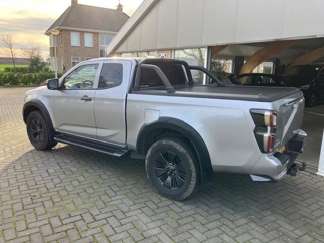 Isuzu D-MAX 1.9 Ext. Cab V-Cross