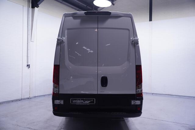Iveco DAILY 35C16 160 pk L4H2 Automaat, Dubbel Lucht achter Airco, Audio, Laadruimte Pakket, Opstap achter, 3-Zits