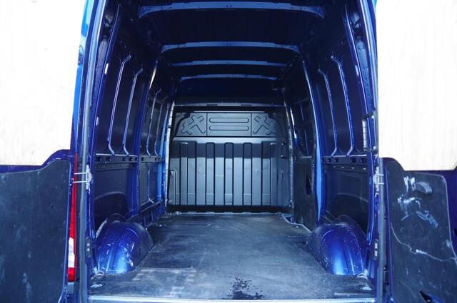 Iveco DAILY 35S18HV 3.0 352L H3 180PK AUT. LED, 3.5T TREKHAAK, CAMERA, NAVI, CRUISE, CLIMA, NL AUTO, NAP